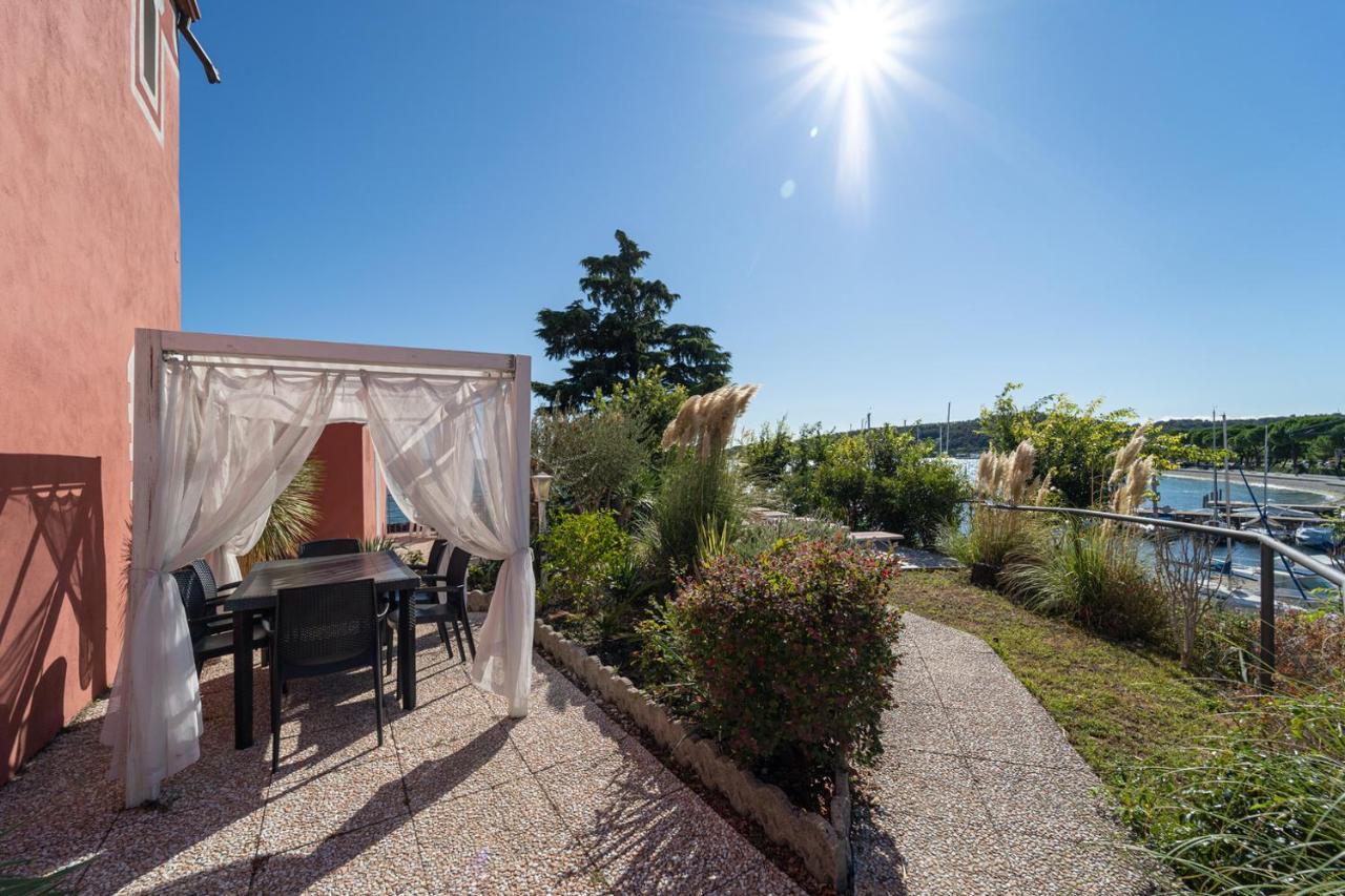 Villa Garuti Village Padenghe sul Garda Luaran gambar