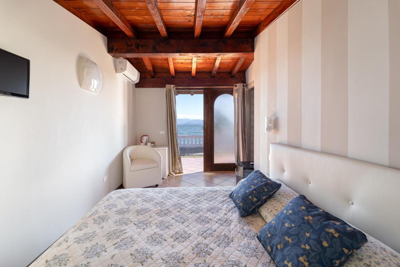 Villa Garuti Village Padenghe sul Garda Luaran gambar