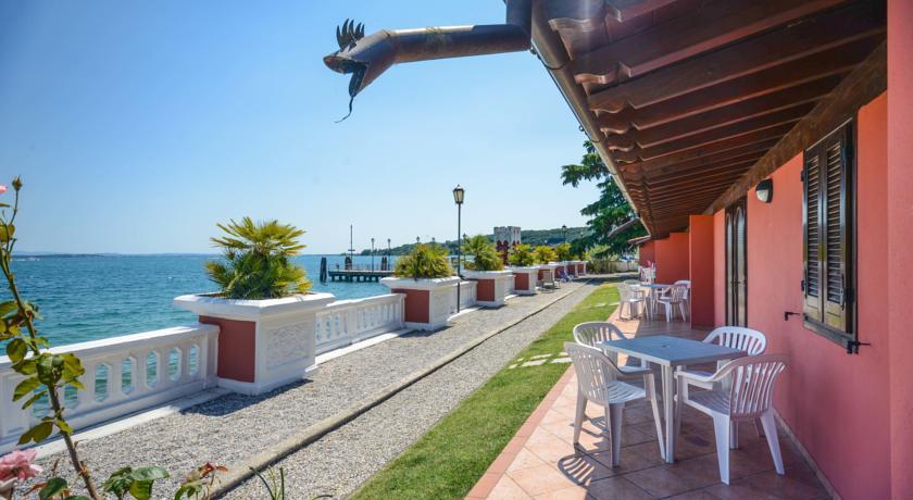 Villa Garuti Village Padenghe sul Garda Bilik gambar
