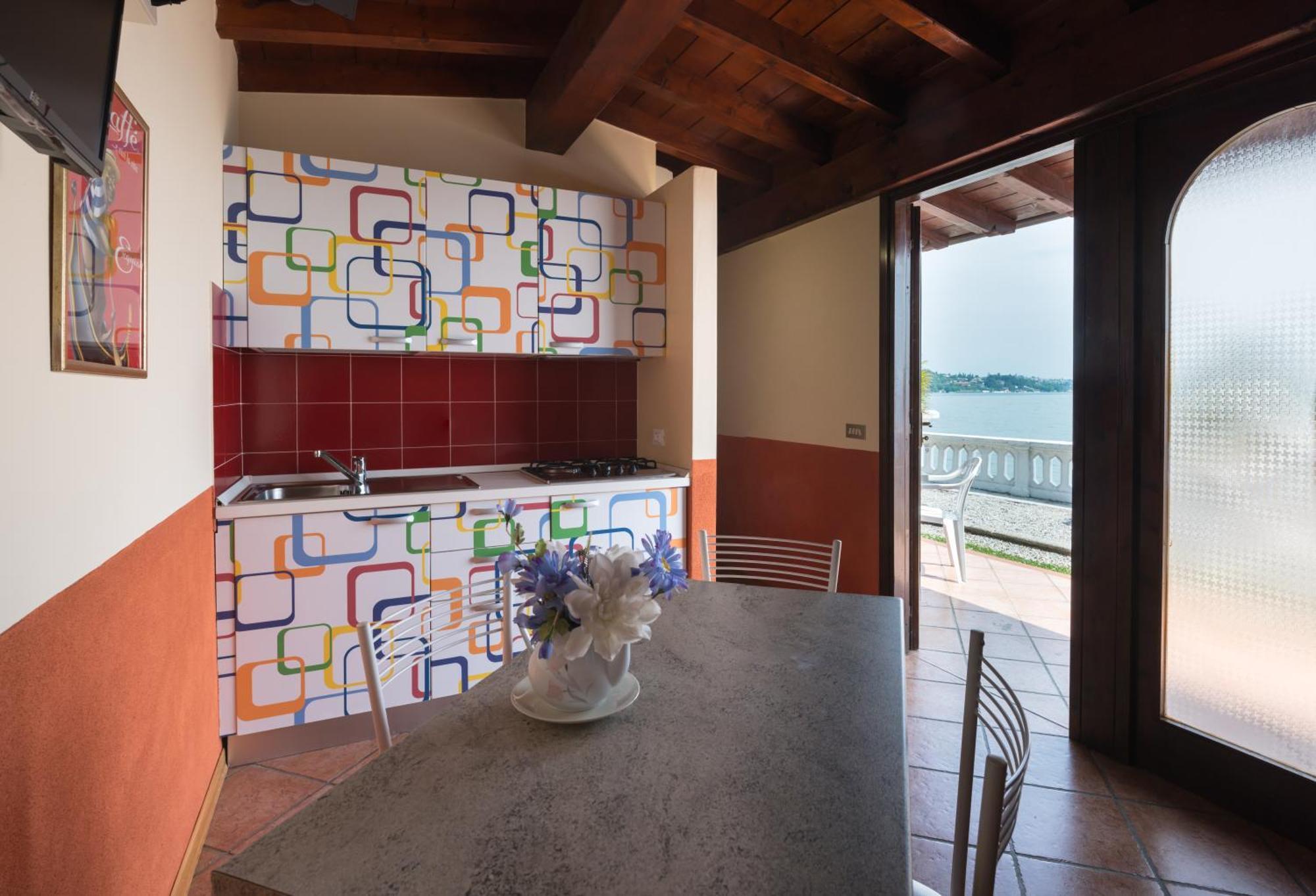 Villa Garuti Village Padenghe sul Garda Luaran gambar