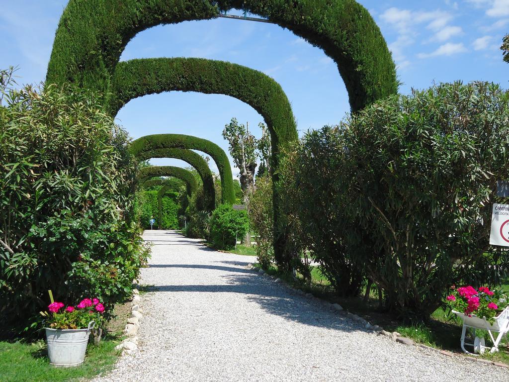Villa Garuti Village Padenghe sul Garda Luaran gambar