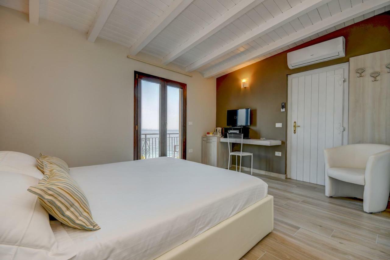 Villa Garuti Village Padenghe sul Garda Luaran gambar