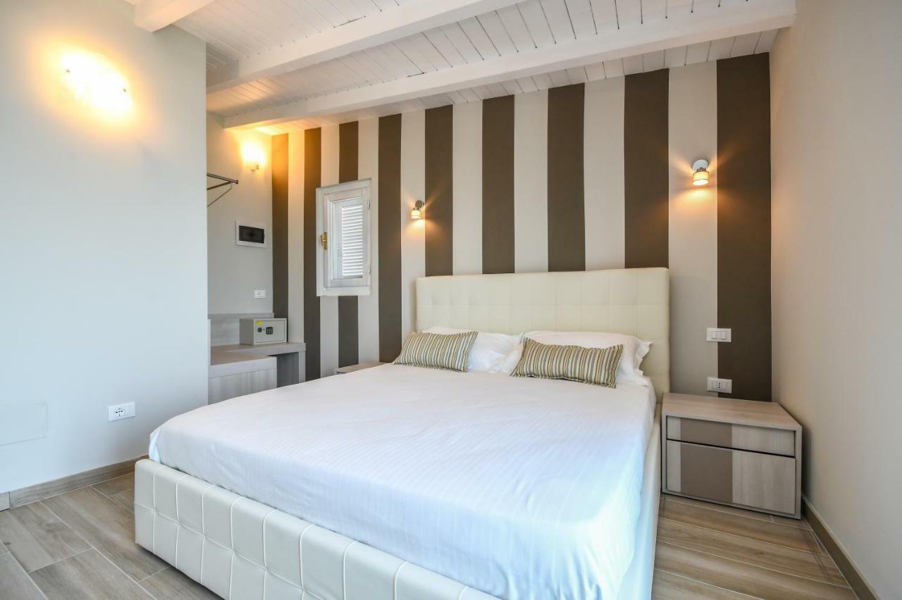 Villa Garuti Village Padenghe sul Garda Luaran gambar