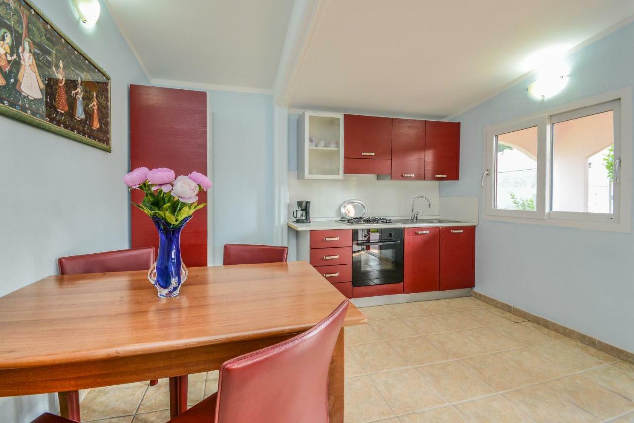 Villa Garuti Village Padenghe sul Garda Luaran gambar